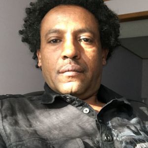 Meet your Posher, Mussie